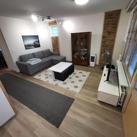 Saunallinen Kaksio Upealla Sijainnilla